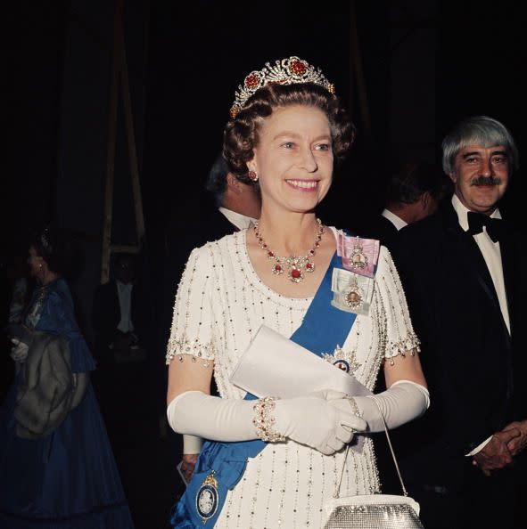 What Queen Elizabeth’s Silver Jubilee Looked Like in Real Life