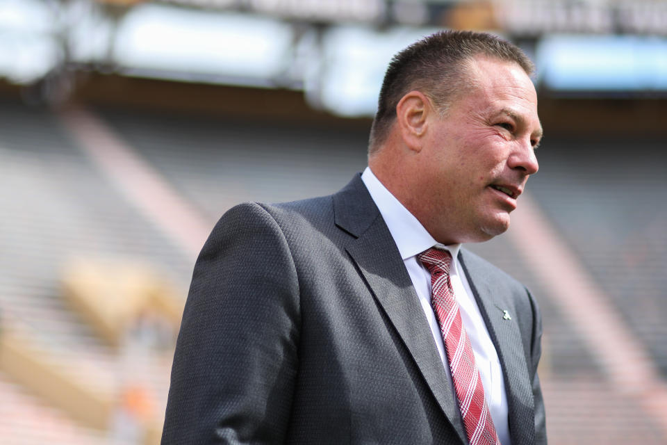 Butch Jones of the Alabama Crimson Tide before a game between the Alabama Crimson Tide and the Tennessee Volunteers in 2018. (Getty)