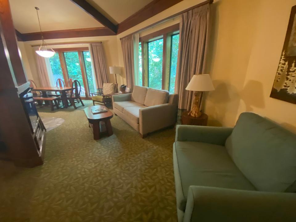 living room area in the treehouse villa at saratoga springs