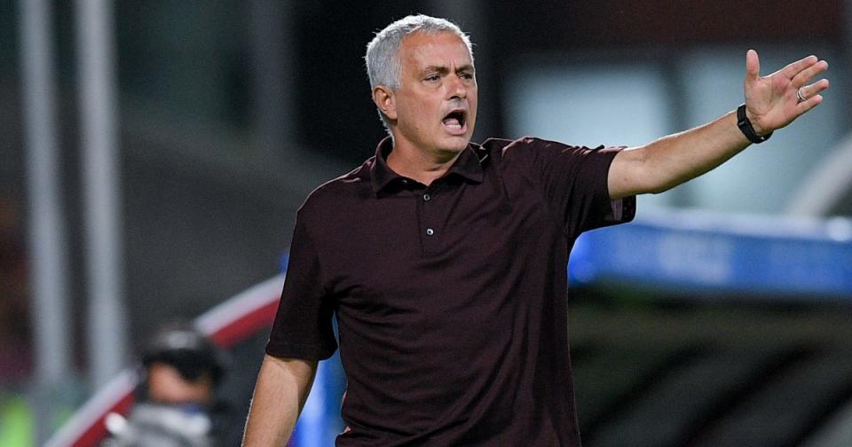 Jose Mourinho suffers 1st defeat as Roma loses 3-2 against Verona