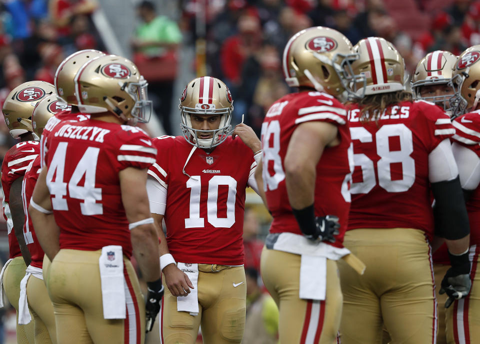 The Niners are road favorites in Week 17, and we like them anyway (AP Photo/Tony Avelar)