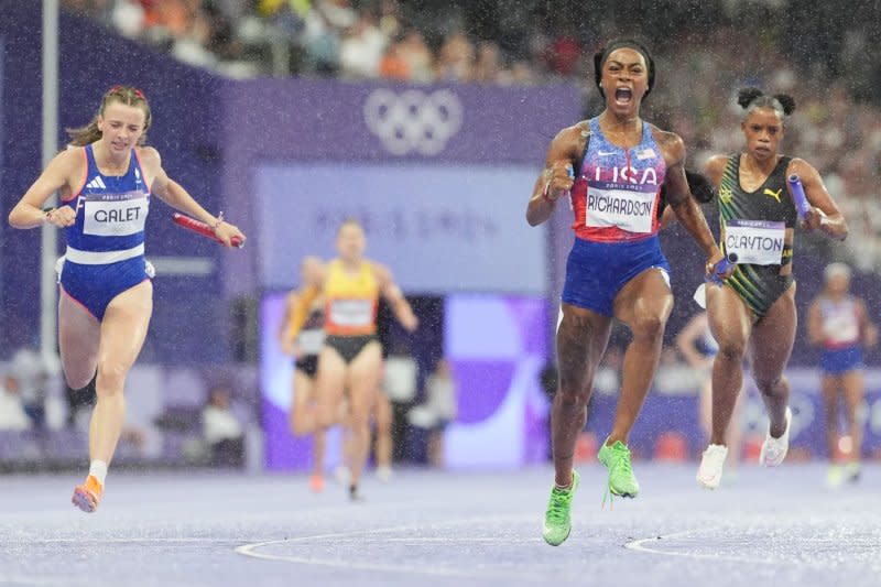 Richardson, Thomas help Team USA win women's 4x100 gold Yahoo Sports