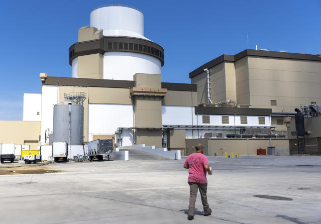 The first US nuclear reactor built from scratch in decades enters