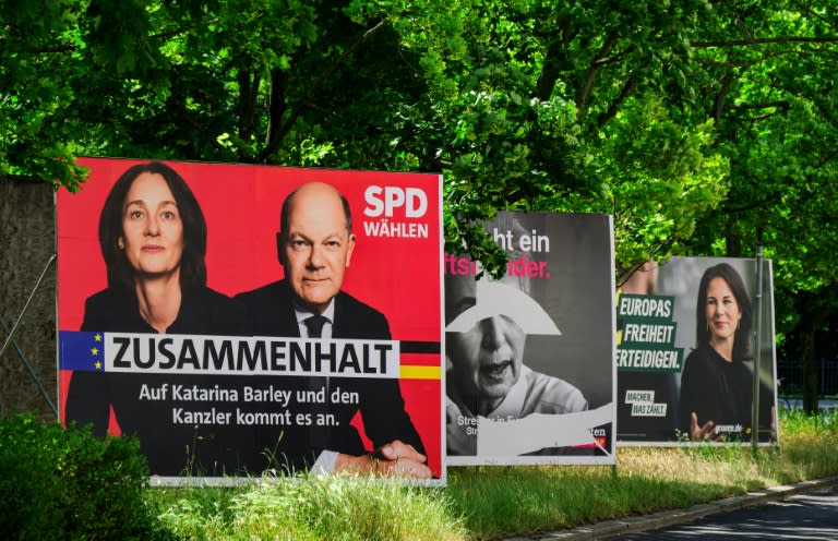 Zwei Tage vor der Europawahl in Deutschland haben die Parteien im Bundestag über Wege in der Europapolitik der kommenden Jahre diskutiert. Die Ampel-Fraktionen hoben die Errungenschaften der WU hervor und riefen zu Verteidigung europäischer Werte auf. (John MACDOUGALL)