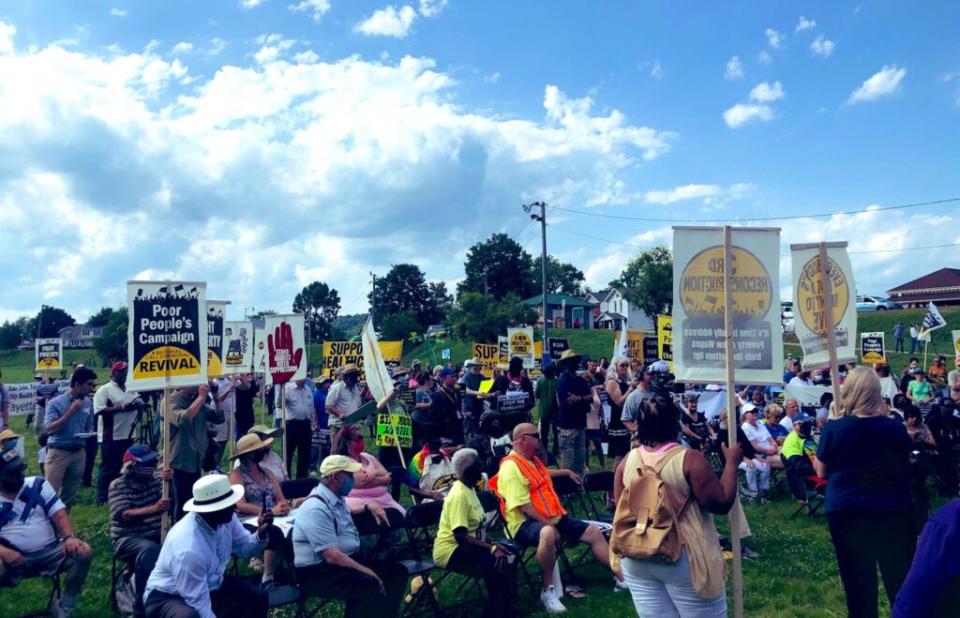 Over 350 people marched in Charleston, West Virginia to protest Senator Joe Manchin’s stance on voting rights and other issues. (Source: Rev William J. Barber/Twitter)
