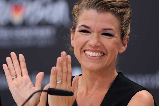 Anke Engelke spielt beim ESC Punktefee für Deutschland (Foto: dpa)