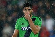 FC Midtjylland v Southampton - UEFA Europa League Qualifying Play-Off Second Leg - MCH Arena, Herning, Denmark - 27/8/15. Southampton's Graziano Pelle looks dejected. Action Images / Matthew Childs