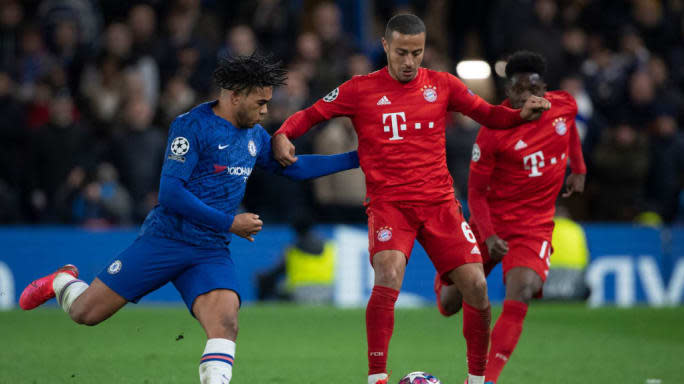 Chelsea FC v FC Bayern Muenchen - UEFA Champions League Round of 16: First Leg