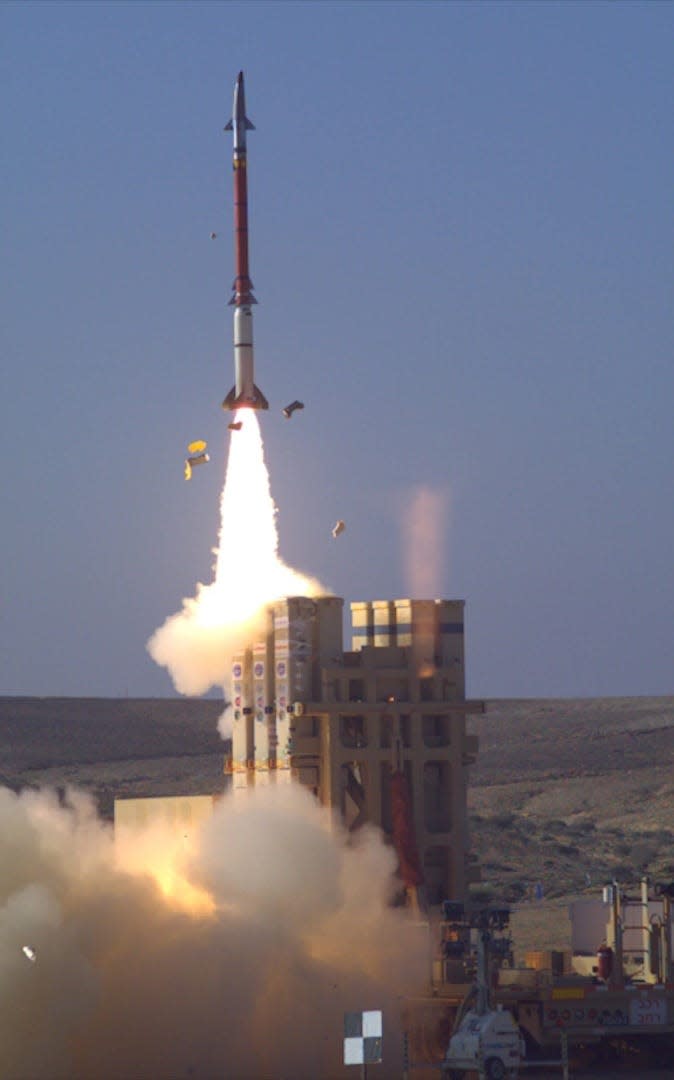 The Israel Missile Defense Organization and the US Missile Defense Agency runs a test of the David's Sling Weapon System.