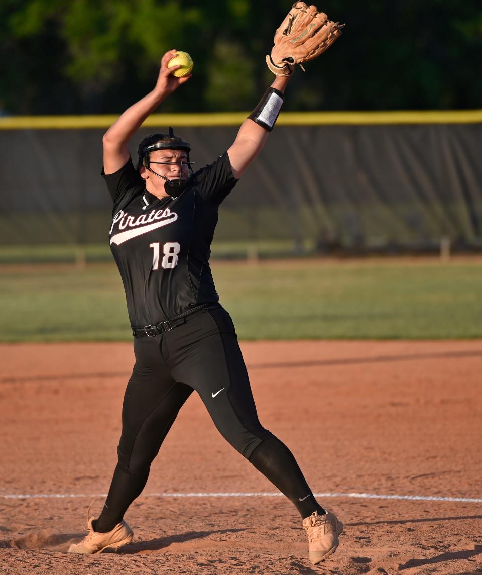 Braden River's pitcher Lilly Piper pitches against Palmetto who won 7-1 at the Pirates softball field in Manatee County, Wednesday night, March 30, 2022.