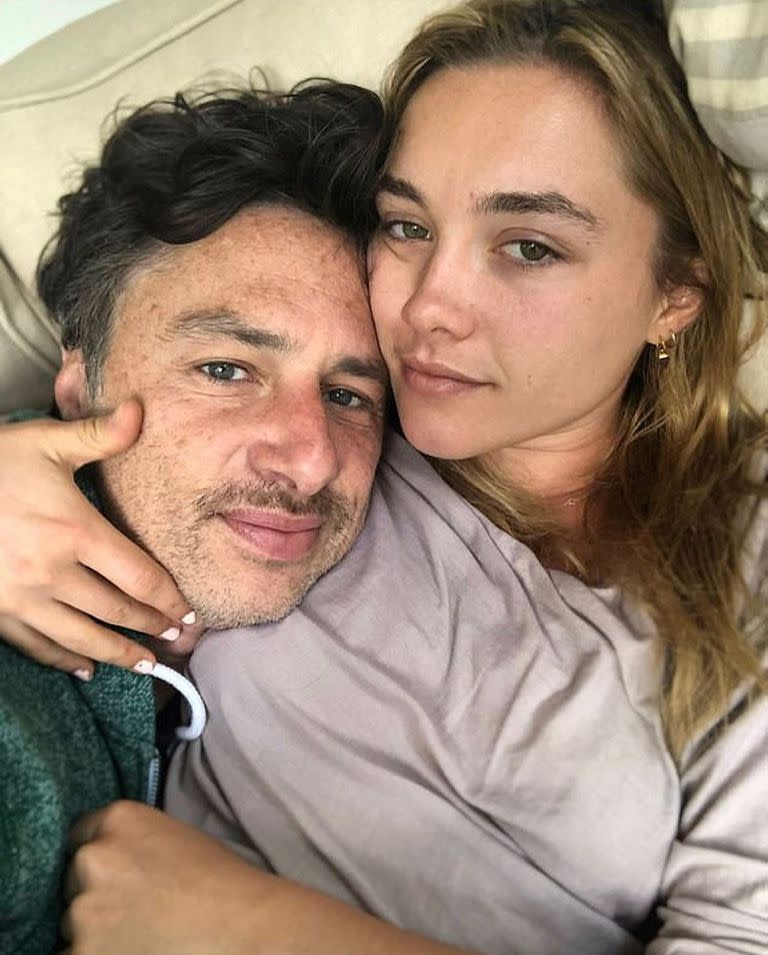 Zach Braff y Florence Pugh