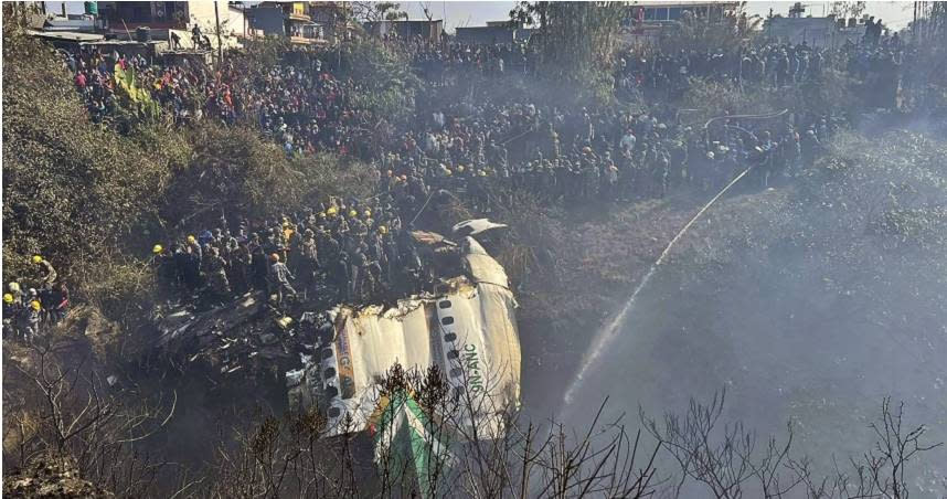 尼泊爾發生嚴重空難，官方證實68人死亡。（圖／達志／美聯社）