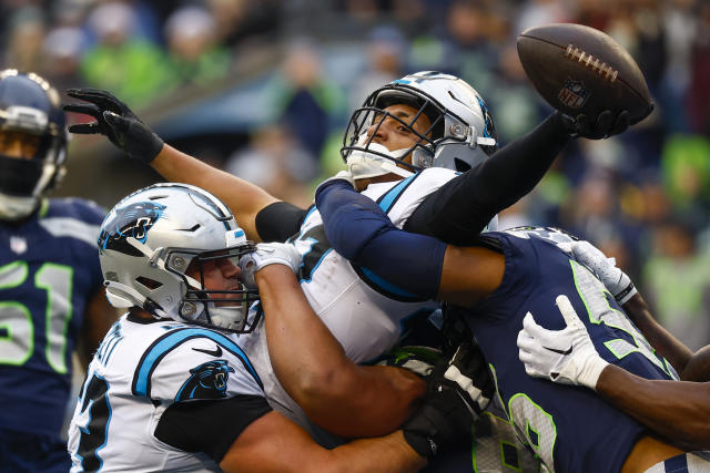 LOOK: Best photos from Seahawks vs. Panthers Week 14