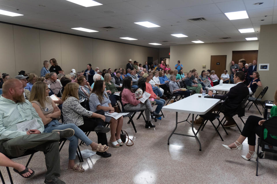 The League of Women Voters held a candidate forum for the Canyon Independent School Board Tuesday night to a standing room only crowd at the Cole Community Center in Canyon.