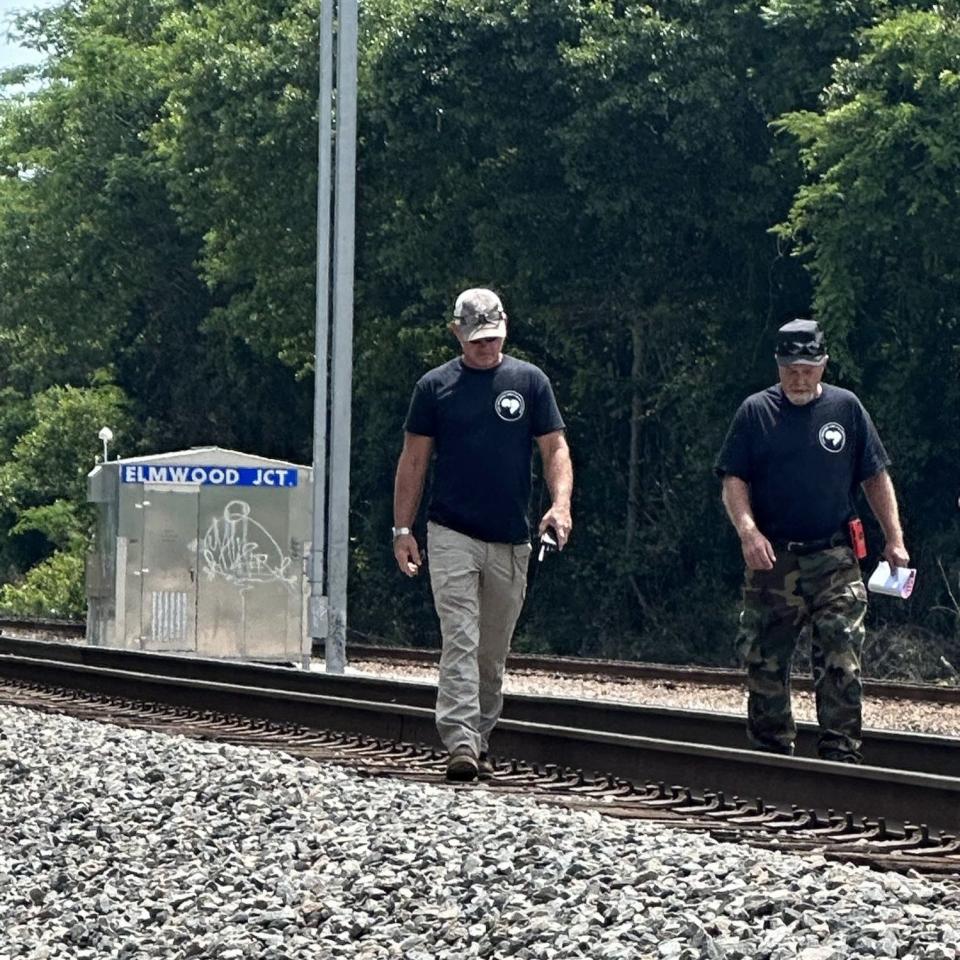 David Loveless and Roger Coates, members of the Broken Link Foundation, in Columbia, South Carolina.