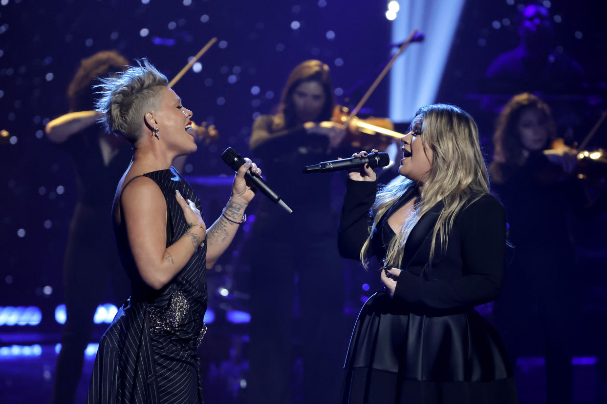 P!NK and Kelly Clarkson  (Kevin Winter / Getty Images)