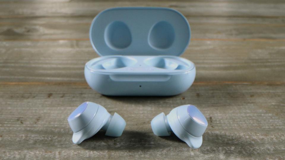 earbuds