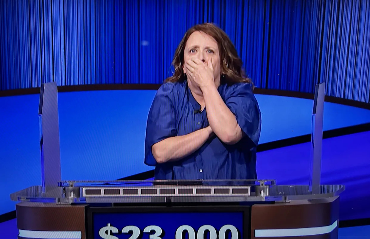 Rachel Dratch squeaks out a win on Celebrity Jeopardy!