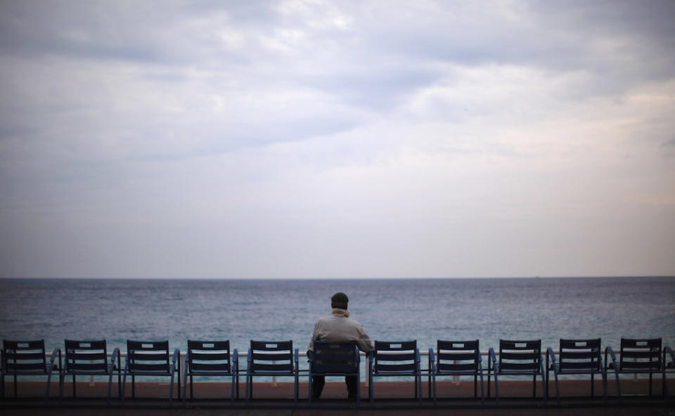 L’uomo fa causa e, dopo quasi otto anni, ecco la sentenza del giudice: il dipendente va reintegrato perché il licenziamento non era giustificato. (Credits – Getty Images)