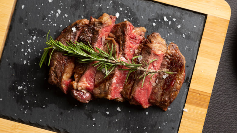 Argentine beef sliced with rosemary