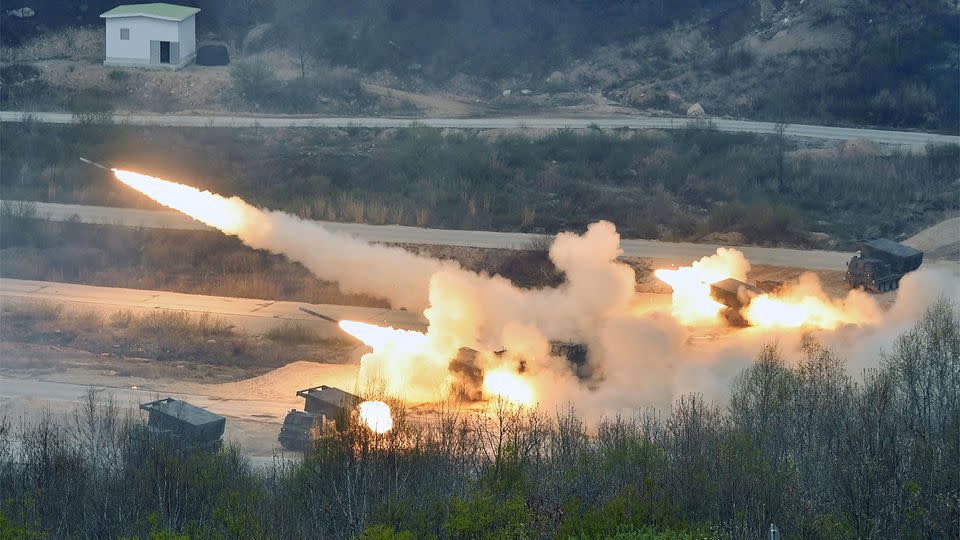 South Korea and the US held joint military exercises near the boarder with North Korea. Photo: Kyoda
