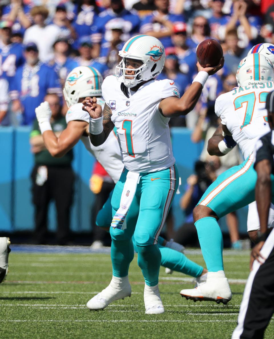 Will Tua Tagovailoa and the Miami Dolphins beat the New York Giants? NFL Week 5 picks and predictions weigh in on Sunday's game.