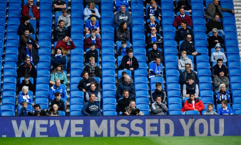 <span>Photograph: Toby Melville/Reuters</span>