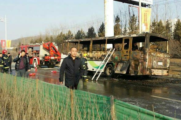10-passengers-die-bus-fire-china
