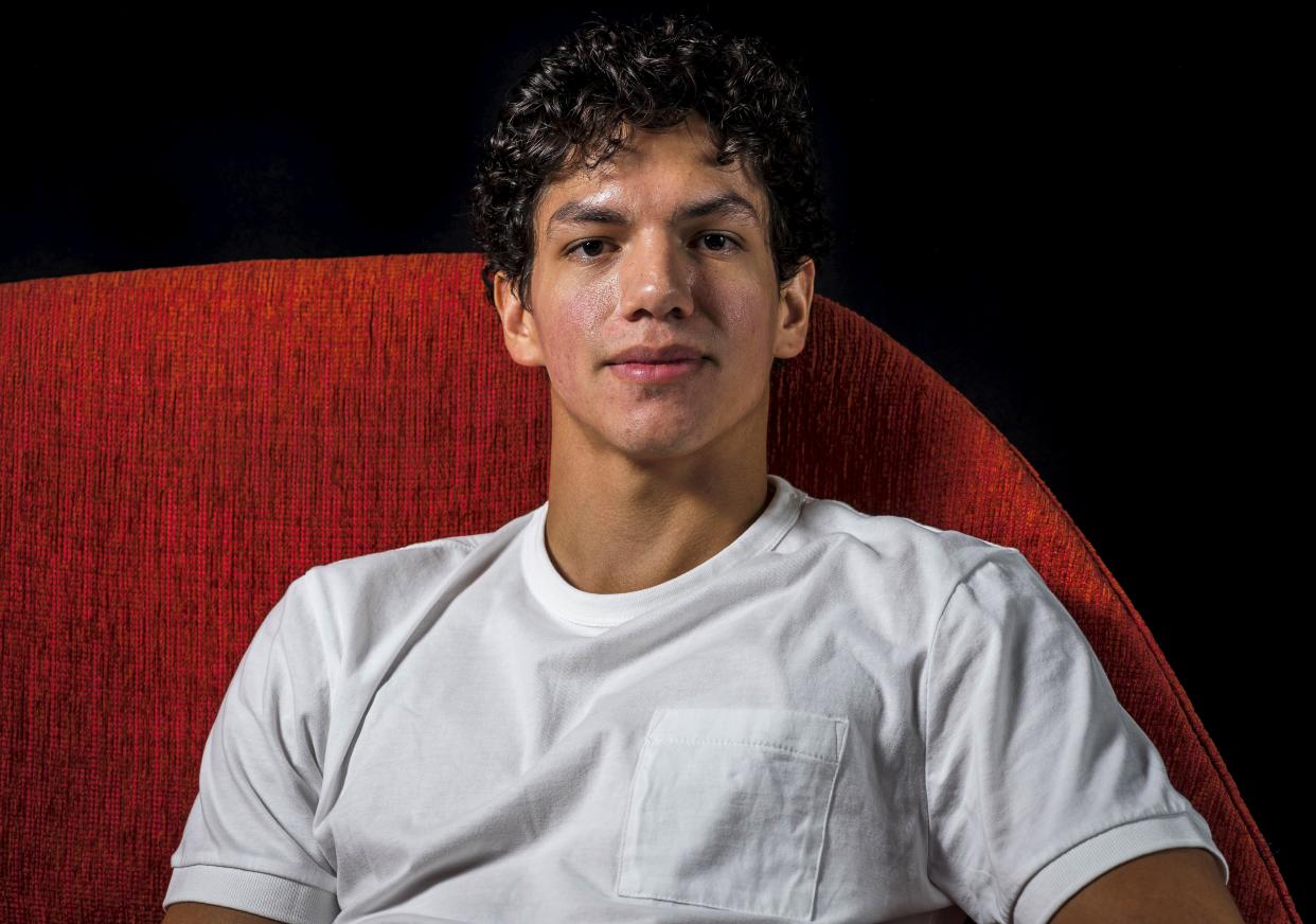 Mexican ballet dancer Isaac Hernandez, Lead Principal in the English National Ballet, poses for pictures during an interview on August 20, 2018 in Mexico City. (Photo by Omar TORRES / AFP)        (Photo credit should read OMAR TORRES/AFP/Getty Images)