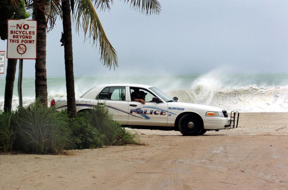 Surfside police guard the entrance to the beach at 96th Street in 1994.