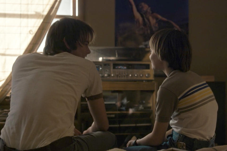 Charlie Heaton as Jonathan and Noah Schnapp as Will in <em>Stranger Things </em>(Photo: Netflix)