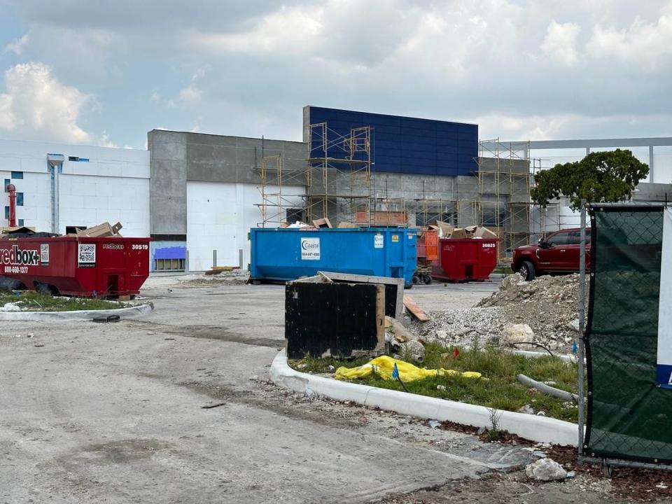 Could this construction site on May 30, 2024, be the sign of another multi-decade run for the Midway Crossings shopping mall at 7995 W. Flagler Street in Miami-Dade? A Micro Center computer and electronics superstore is being built in this space, next to a new Aldi supermarket.