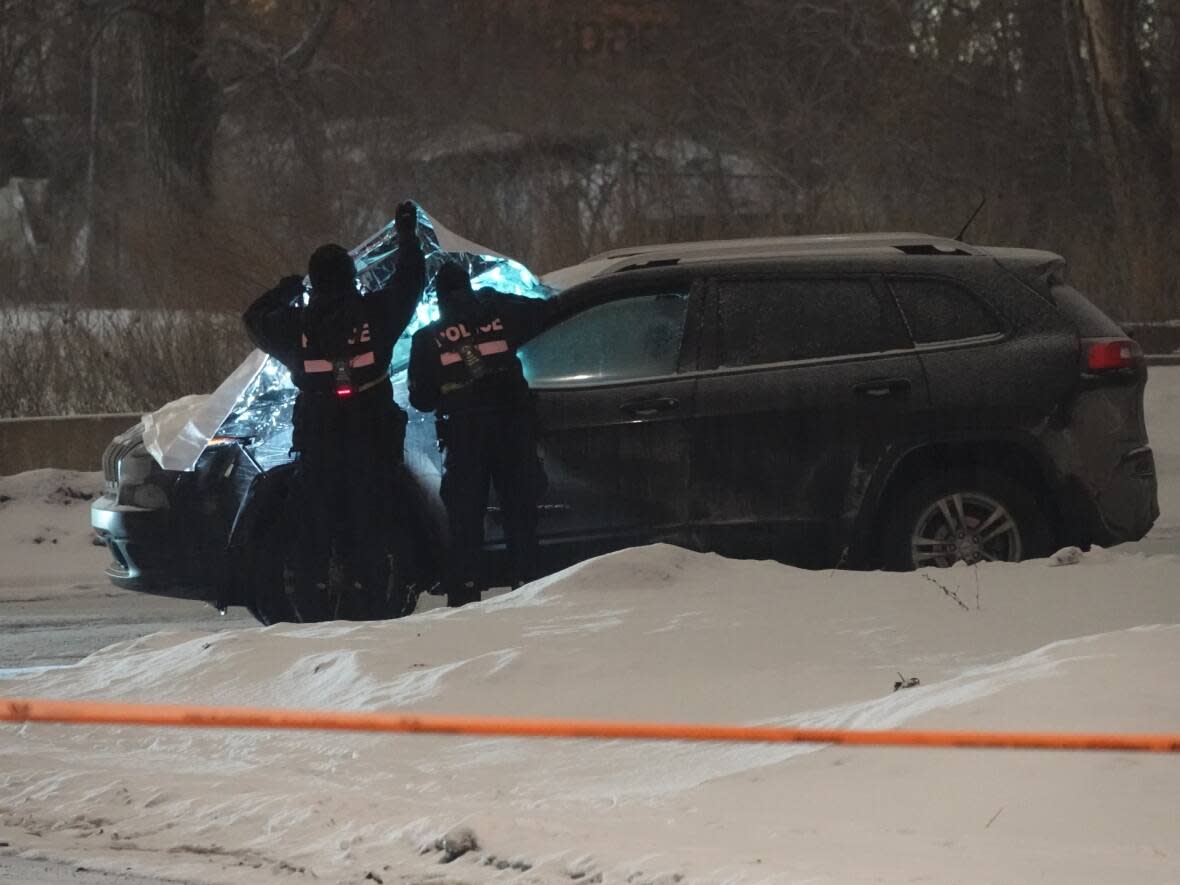 Police recovered an SUV nearly four kilometres from where a skateborder was struck and killed. Investigators believe the driver hit the skateboarder, fled the scene and abandoned the vehicle.  (Stephane Gregoire/Radio-Canada - image credit)