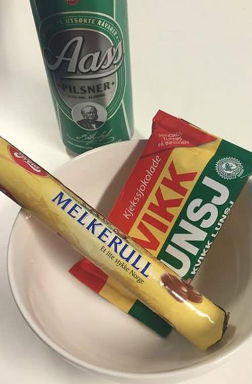 <p>The "Late Night" host was in Norway this past week, and we have a hunch he stopped by a local talk show. The proof is in the Instagram: "It's not a Norwegian green room without #melkerull!" Meyers posted.</p>