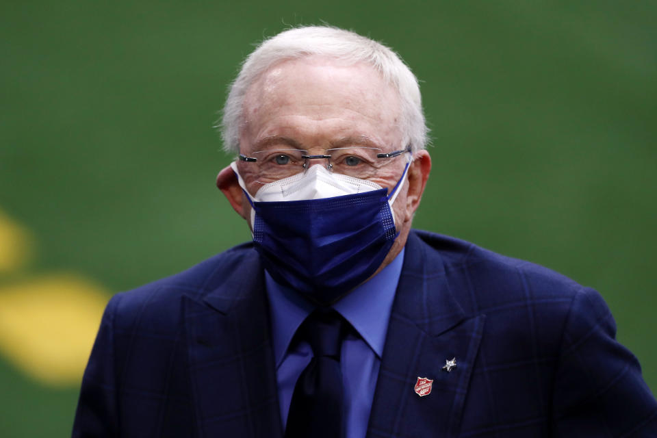 Jerry Jones, whose Cowboys lead the NFL in attendance amid a pandemic, doled out COVID-19 advice to the Broncos. (Ronald Martinez/Getty Images)