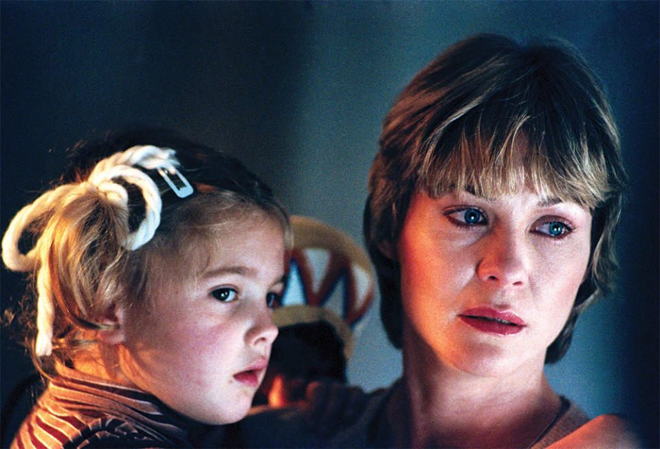 ET 1982 Scrappy kids in a newly divorced household find comfort with their single mother (Dee Wallace) and an alien.