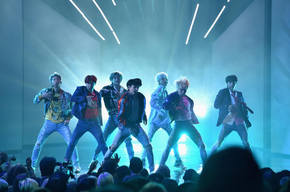 LOS ANGELES, CA - NOVEMBER 19:  BTS performs onstage during the 2017 American Music Awards at Microsoft Theater on November 19, 2017 in Los Angeles, California.  (Photo by Lester Cohen/WireImage)