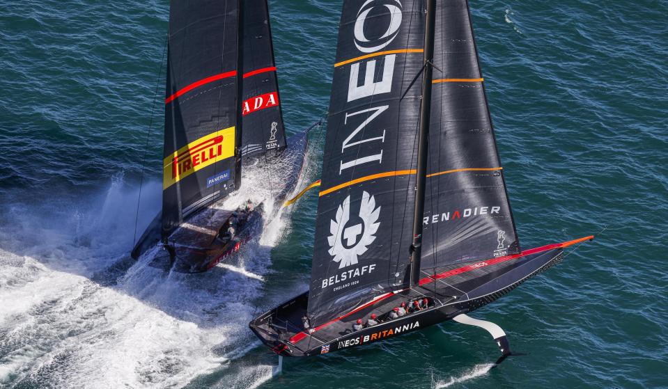 Italy's Luna Rossa and Great Britain's Team Ineos UK Britannia duel in their latest Prada Cup race in Auckland. © COR 36 | Studio Borlenghi