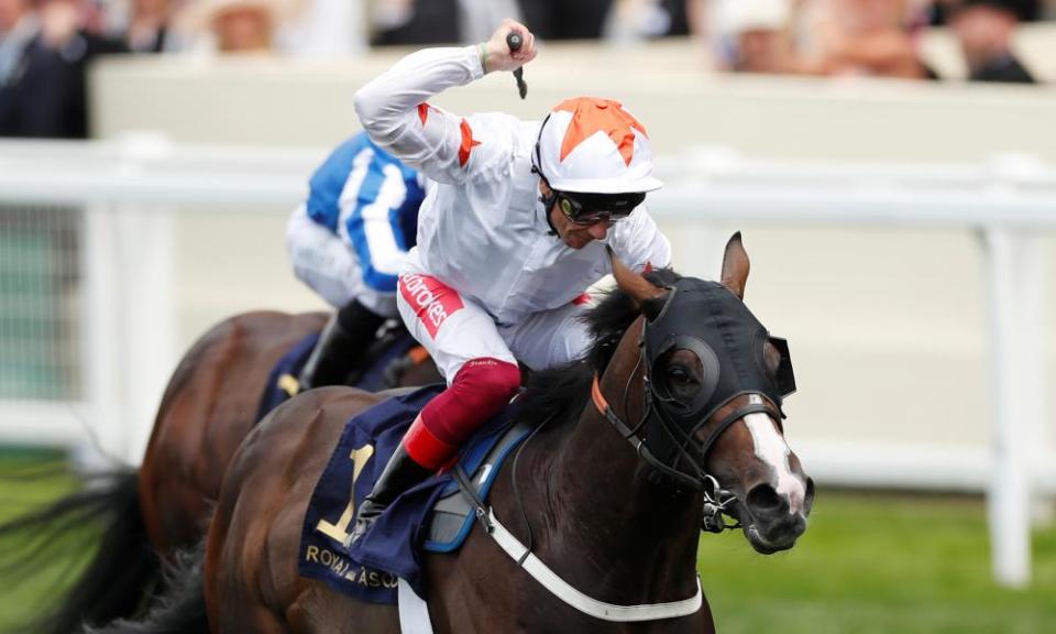 Frankie Dettori wins the 2019 Commonwealth Cup on Advertise.