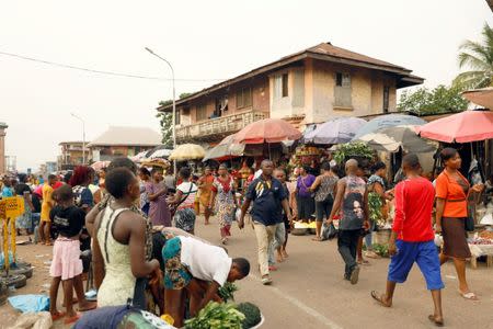 People visit the popular Onitsha main market in Onitsha, Nigeria November 22, 2018. REUTERS/Afolabi Sotunde