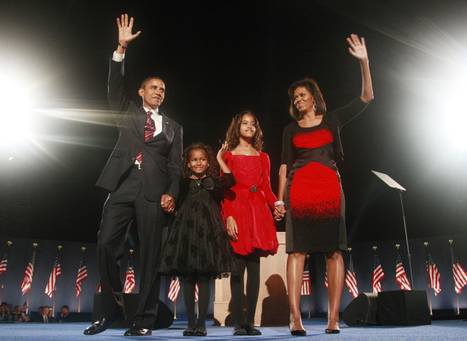 Barack and Michelle Obama signed a record-breaking book deal. (REUTERS)