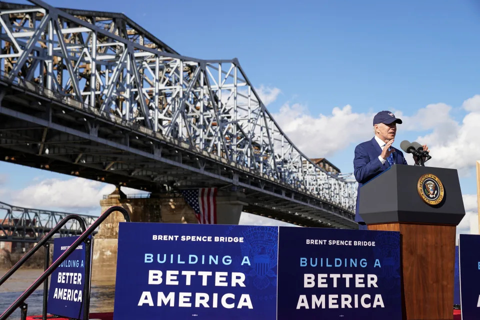 U.S. President Joe Biden delivers remarks on his economic plan and infrastructure spending during an event to tout the new Brent Spence Bridge over the Ohio River between Covington, Kentucky and Cincinnati, Ohio, near the bridge in Covington, Kentucky, U.S., January 4, 2023. REUTERS/Kevin Lamarque