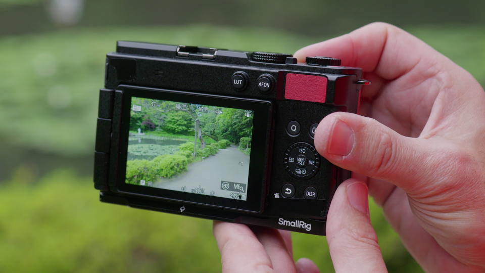 <p>Panasonic S9 mirrorless camera hands-on</p>
