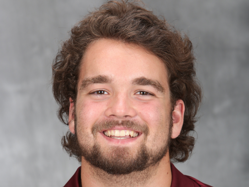 Minnesota offensive guard Nick Connelly died at age 22. (Via University of Minnesota)