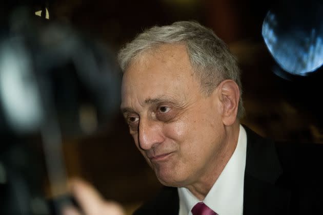 Carl Paladino speaks to reporters in the lobby at Trump Tower, December 5, 2016, in New York City. (Photo: Drew Angerer via Getty Images)