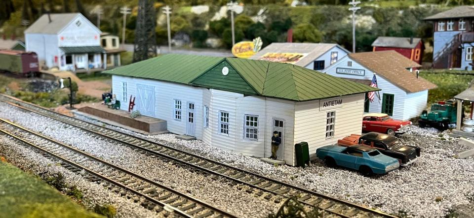 A model train show will be held Saturday, April 27, from 9 a.m. to 1:30 p.m. at the Washington County Agricultural Education Center, 7303 Sharpsburg Pike, Boonsboro. For more information, call 301-800-9829.