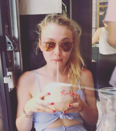 Dakota Fanning split with her BF, and her feelings about the dating scene are relatable AF