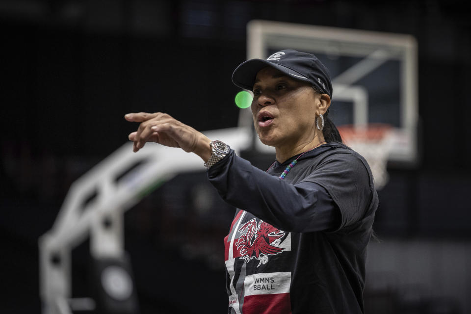 South Carolina college basketball head coach Dawn Staley attends a training session at the Halle Carpentier gymnasium, Saturday, Nov. 4, 2023 in Paris. Notre Dame will face South Carolina in a NCAA college basketball game Monday Nov. 6 in Paris. (AP Photo/Aurelien Morissard)