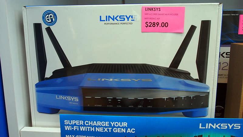 The Linksys WRT1900AC is an AC1900-class router that won our AC1900 router shootout, so that’s saying something. Linksys has this here as a special deal – at only S$289 (U.P. S$309). Find it at Suntec L3 (Booth 307) and Hall 602 (Booth 6135).