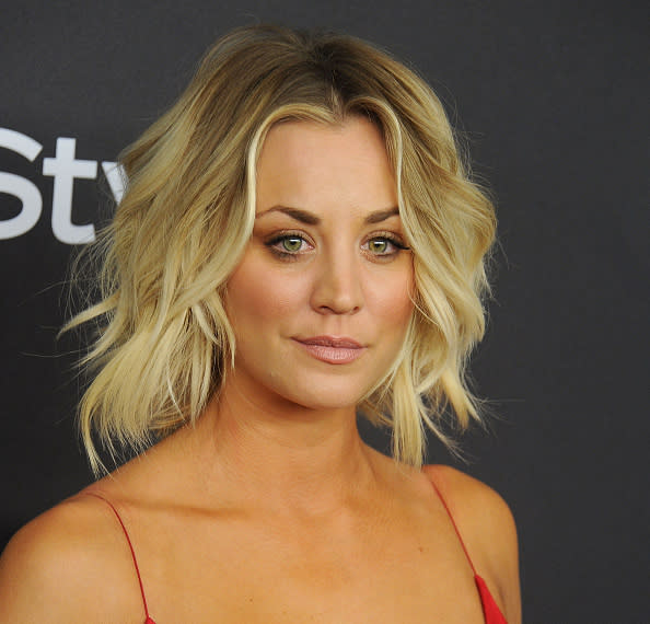 Watch Kaley Cuoco Go All Out To Lip Sync Britney Spears S ‘i M A Slave 4 U Yahoo Sports